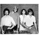 Tanzgruppe_1976-Schach.jpg